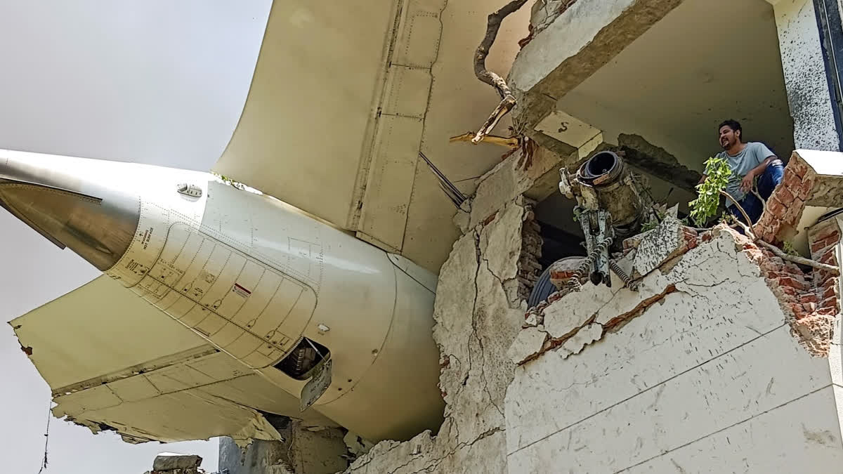 air plane crash Ahmedabad