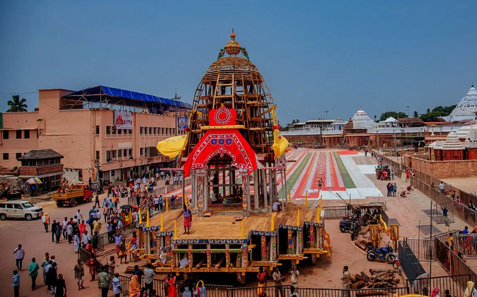 https://www.tv9hindi.com/religion/jagannath-rath-yatra-2025-artisans-wood-construction-secrets-3316001.html